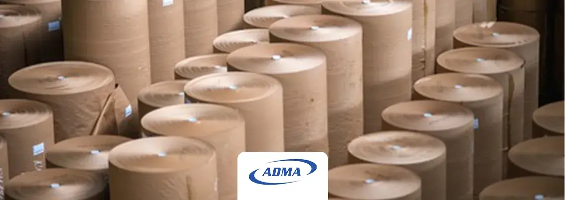 Descubra para que serve o papel kraft e como ele contribui em embalagens, proteção e processos industriais com resistência e sustentabilidade.