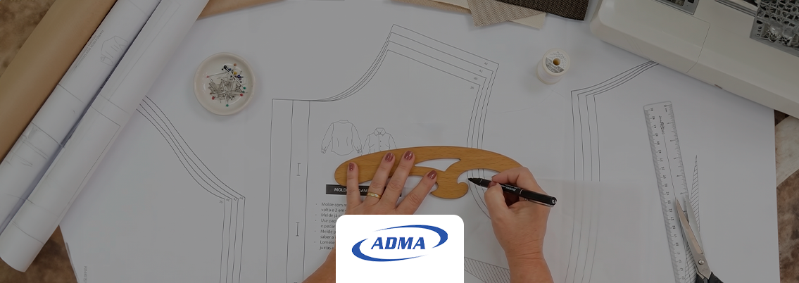 Descubra como escolher o papel para modelagem de roupas, definir a gramatura ideal e armazenar os moldes corretamente.